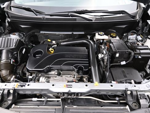 Used 2024 Chevrolet Equinox LT FWD image 33