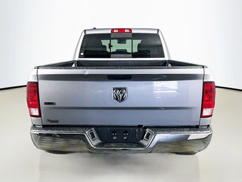 Used 2020 RAM 1500 Classic SLT RWD image 6