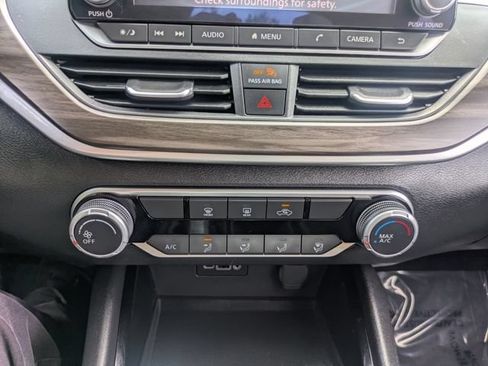 Used 2024 Nissan Altima 2.5 SV FWD image 26