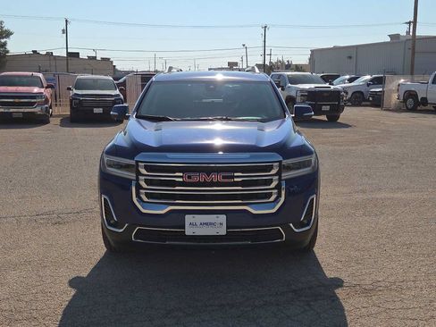 Used 2023 GMC Acadia SLT AWD/4WD image 3