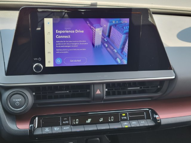 New 2027 Toyota Prius Plug-In Hybrid FWD image 11