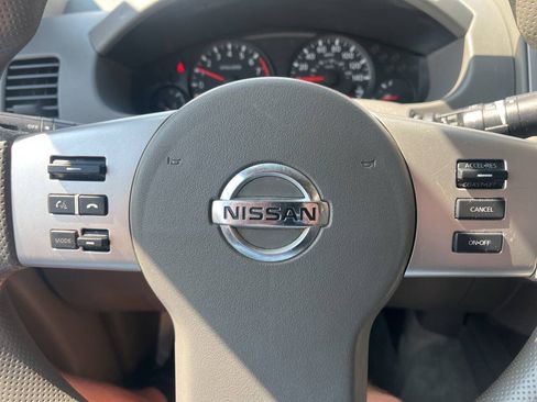 Used 2013 Nissan Frontier SV AWD/4WD image 22