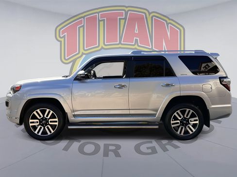 Used 2024 Toyota 4Runner Limited image 2