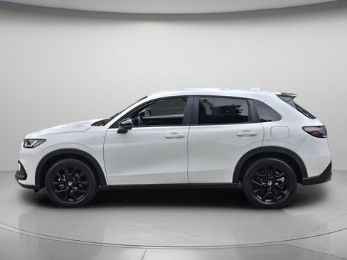 Certified 2023 Honda HR-V Sport image 3