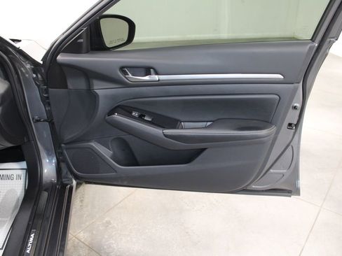 Used 2024 Nissan Altima 2.5 SL image 30