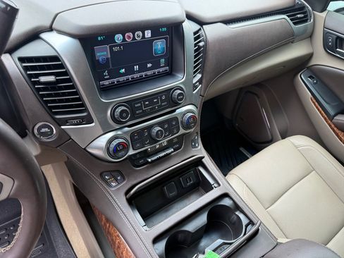 Used 2015 Chevrolet Tahoe LTZ AWD/4WD image 9