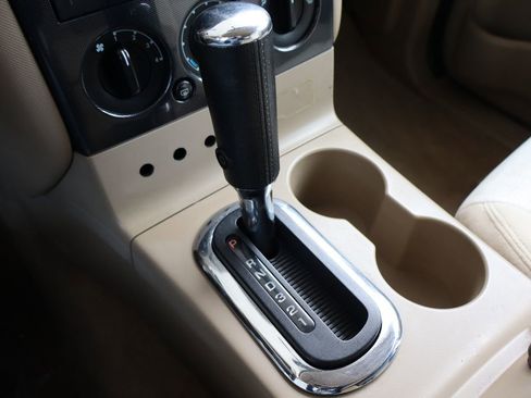 Used 2007 Ford Explorer XLT image 35