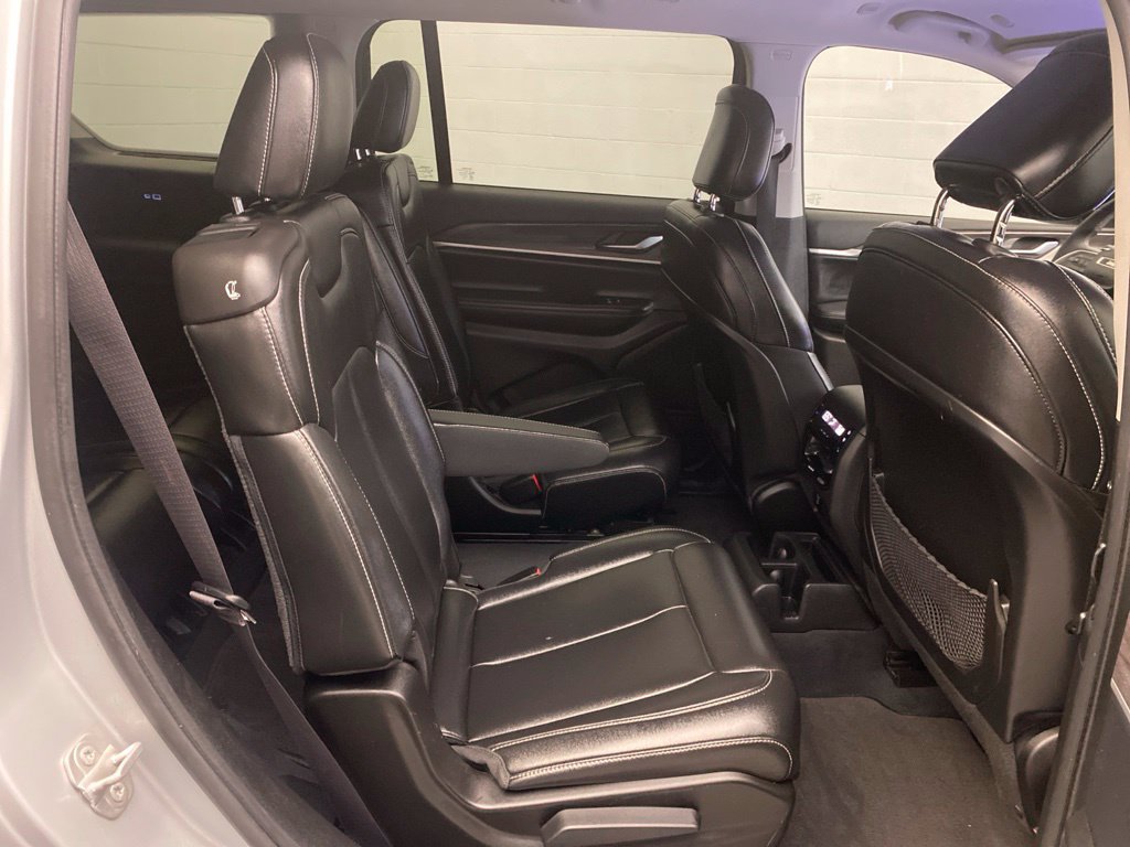 Used 2023 Jeep Grand Cherokee L Limited AWD/4WD image 20