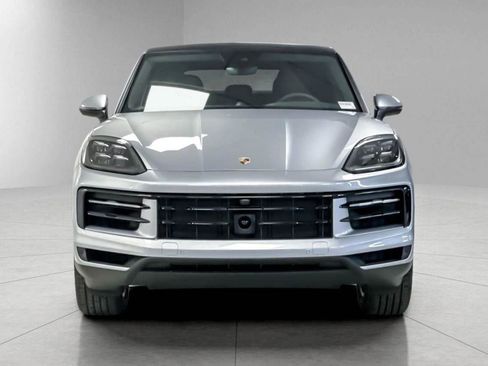 Certified 2025 Porsche Cayenne Coupe image 62