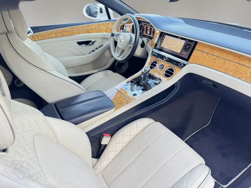 Used 2020 Bentley Continental GT AWD/4WD image 28