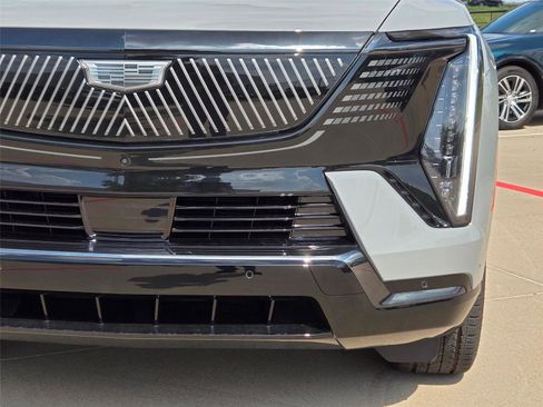 New 2026 Cadillac Escalade IQ Sport 1 w/ LPO, ONYX Package AWD/4WD image 6
