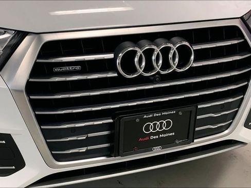 Used 2018 Audi Q7 3.0T Prestige w/ Prestige Package image 31