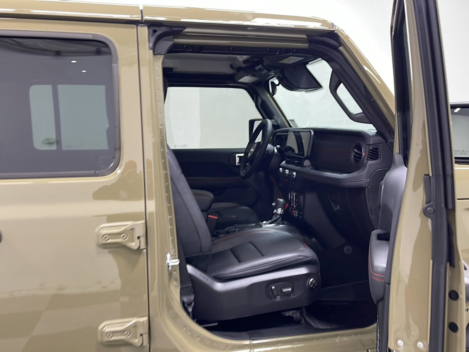 Used 2026 Jeep Gladiator Rubicon w/ Steel Power Dome Hood Package AWD/4WD image 20