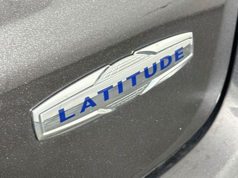 Used 2022 Jeep Compass Latitude w/ Convenience Group AWD/4WD image 27