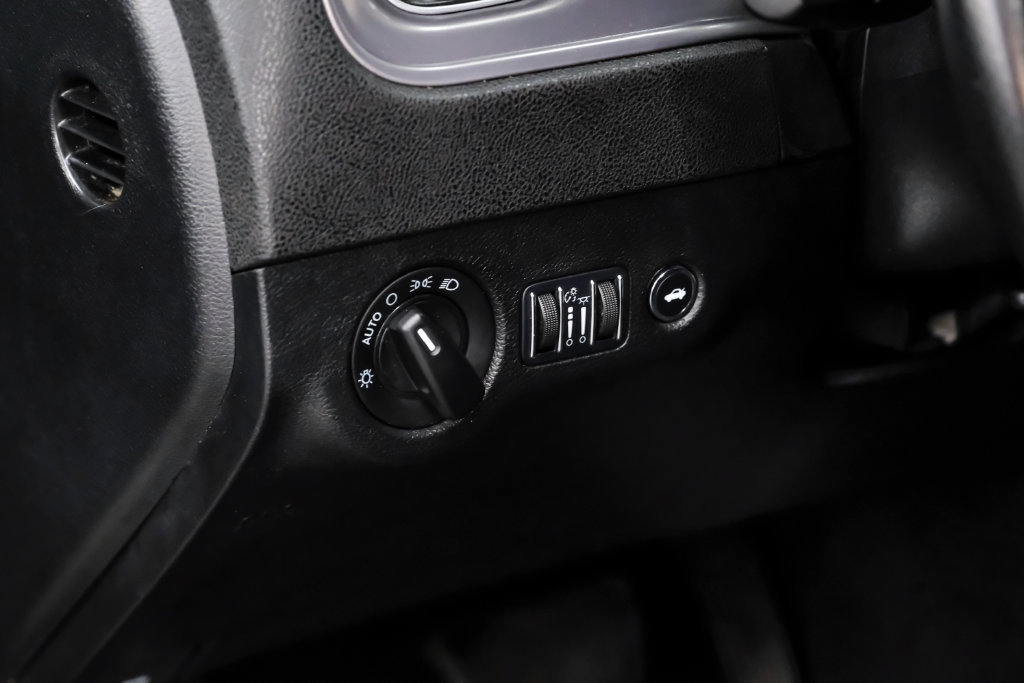 Used 2023 Dodge Charger R/T RWD image 33
