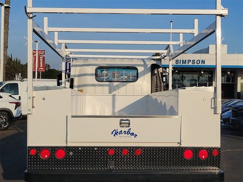 New 2024 Chevrolet Low Cab Forward image 11