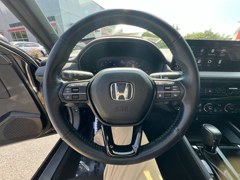 Used 2023 Honda Accord Sport image 16