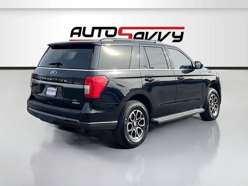 Used 2024 Ford Expedition XLT AWD/4WD image 7