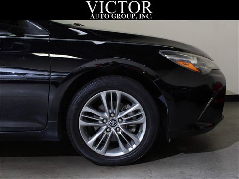 Used 2017 Toyota Camry SE image 15