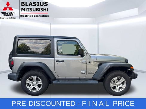 Used 2020 Jeep Wrangler Sport AWD/4WD image 5