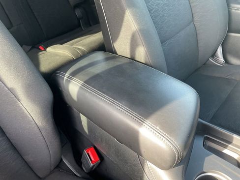 Used 2024 Dodge Durango SXT image 41