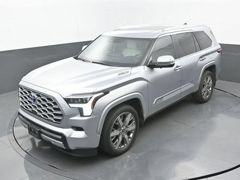 Used 2024 Toyota Sequoia Capstone RWD image 16