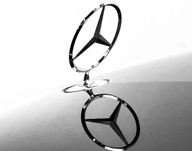 New 2027 Mercedes-Benz E 350 4MATIC Sedan image 41