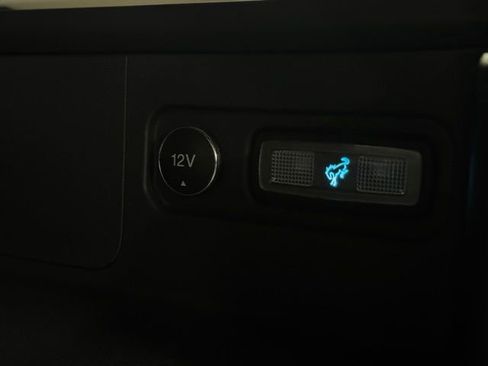 Used 2025 Ford Bronco Badlands image 11