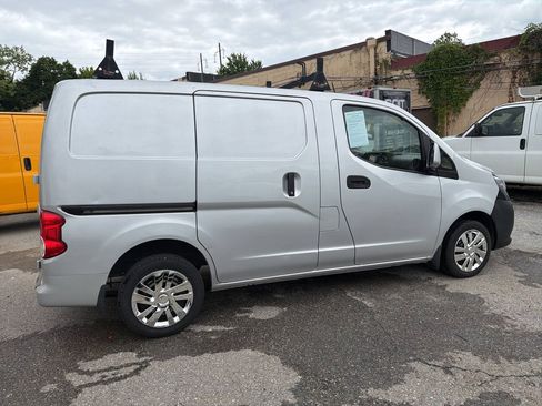 Used 2018 Nissan NV200 SV w/ Navigation Package FWD image 17