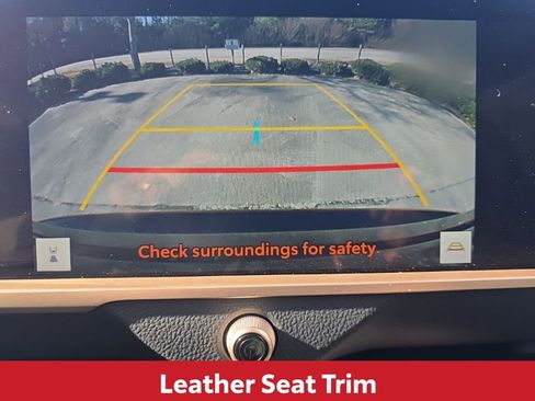 Used 2024 Toyota Crown Limited image 31