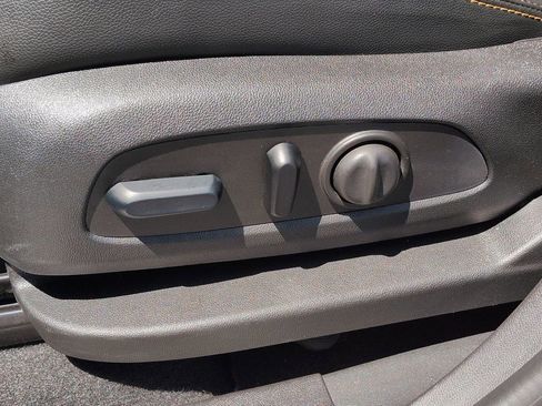 Used 2024 Chevrolet Equinox Premier FWD image 14