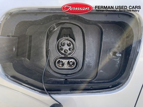 Used 2025 Chevrolet Equinox EV LT image 9