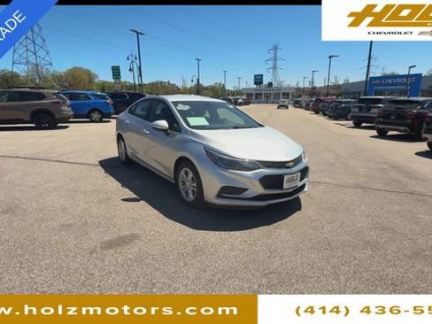 Certified 2017 Chevrolet Cruze LT w/ Convenience Package FWD image 2