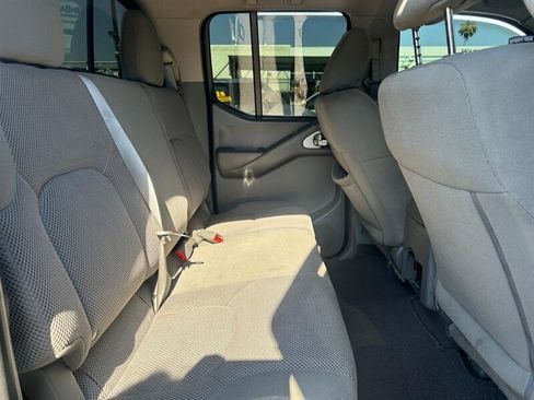 Used 2021 Nissan Frontier SV w/ Midnight Edition Floor Mats RWD image 36