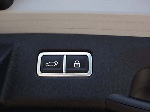 Used 2023 Kia Sorento EX w/ Panoramic Sunroof Package image 21