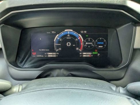 Used 2024 Toyota Tundra Limited AWD/4WD image 26