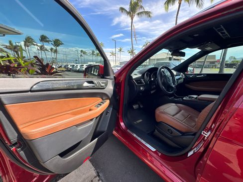 Used 2016 Mercedes-Benz GLE 400 4MATIC image 10