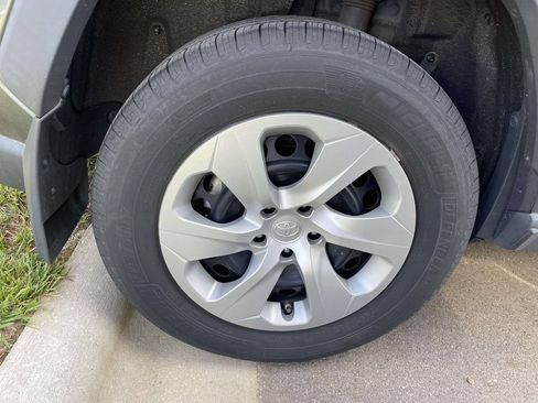 Used 2020 Toyota RAV4 LE w/ All Weather Liner Package AWD/4WD image 5