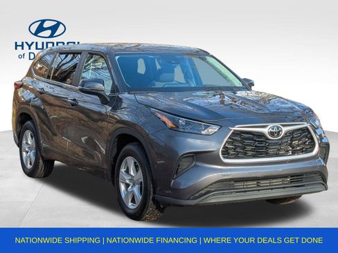 Used 2023 Toyota Highlander L image 10