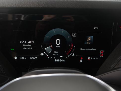 Used 2025 GMC Yukon Denali AWD/4WD image 32