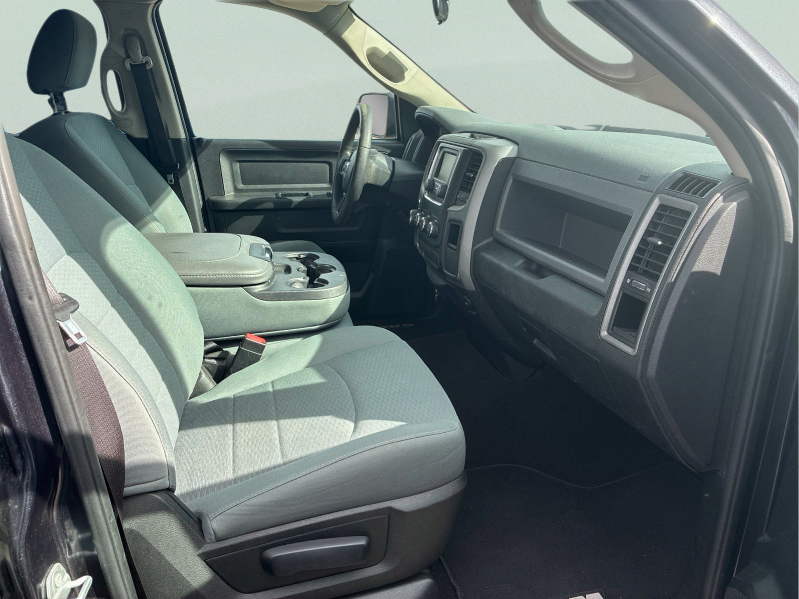 Certified 2017 RAM 1500 Express AWD/4WD image 12
