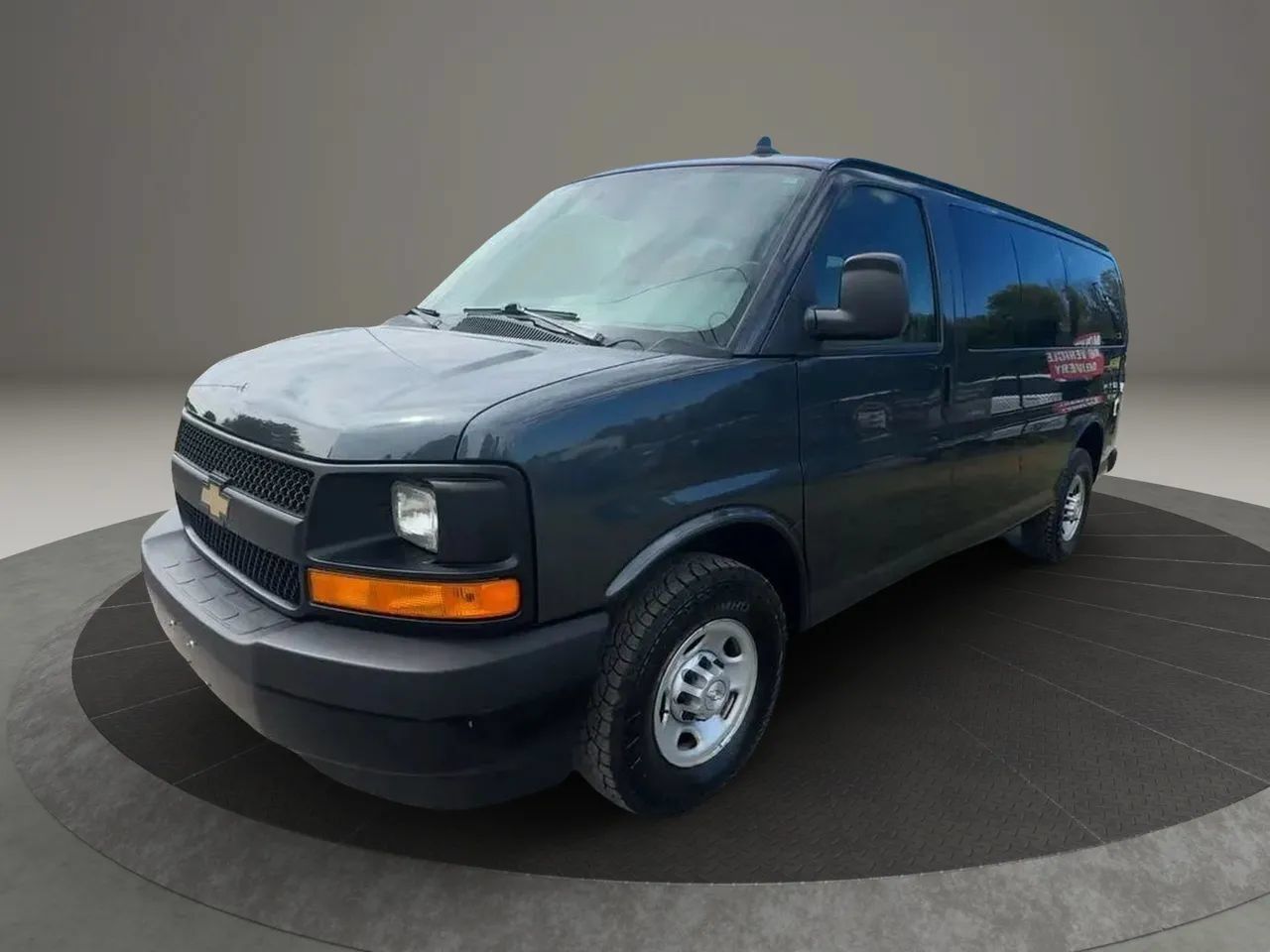 Used 2017 Chevrolet Express 2500 LS RWD image 3