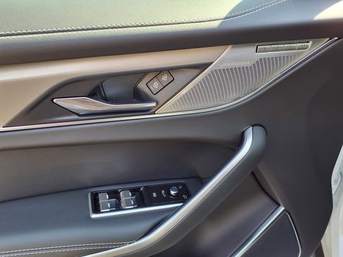 New 2026 Jaguar F-PACE R-Dynamic S image 10