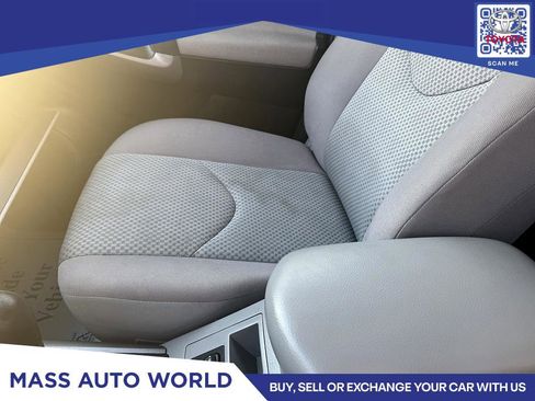 Used 2008 Toyota RAV4 4WD image 7