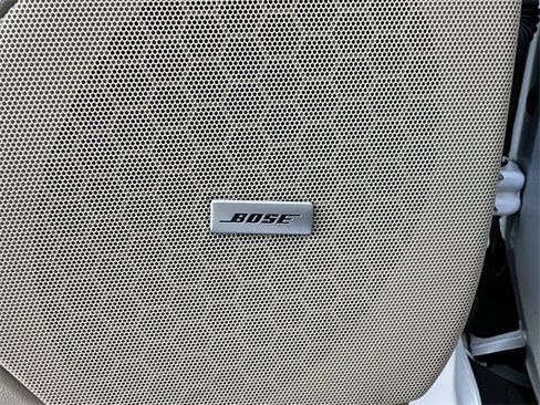 Used 2017 Cadillac XT5 Luxury w/ Driver Awareness Package image 18