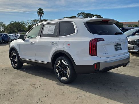 New 2025 Kia Telluride S image 6