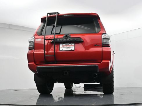 Used 2023 Toyota 4Runner TRD Off-Road Premium w/ Moonroof Package AWD/4WD image 35