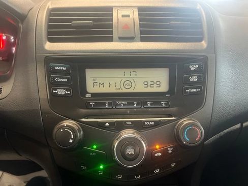 Used 2004 Honda Accord LX image 14