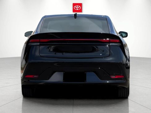 New 2027 Toyota Prius FWD image 4