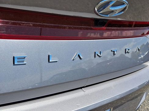 Used 2023 Hyundai Elantra SEL w/ Convenience Package FWD image 31